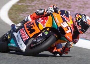 KTM Maju Bonyok, Mundur Babak Belur