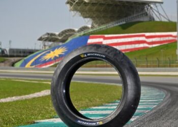 Jorge Martin Patah Tulang, Aprilia Salahkan Ban