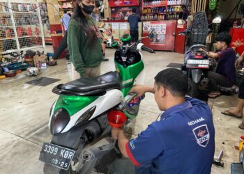 Federal Oil Gelar Program Ganti Oli Gratis Untuk Korban Banjir Bekasi