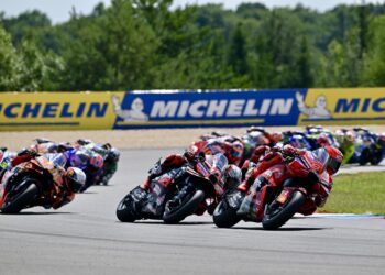 Marc Marquez Perpanjang Rekor di Hasil MotoGP Ceko 2025, Bezzecchi dan Acosta Memukau