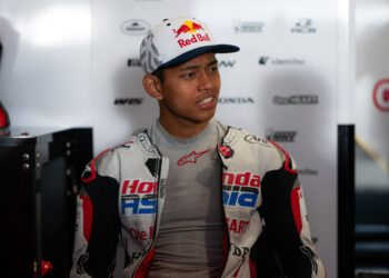 Wow, Veda Ega Pratama Lolos ke Q2 Usai Eddie O’Shea Dipenalti di Practice Moto3 Ceko