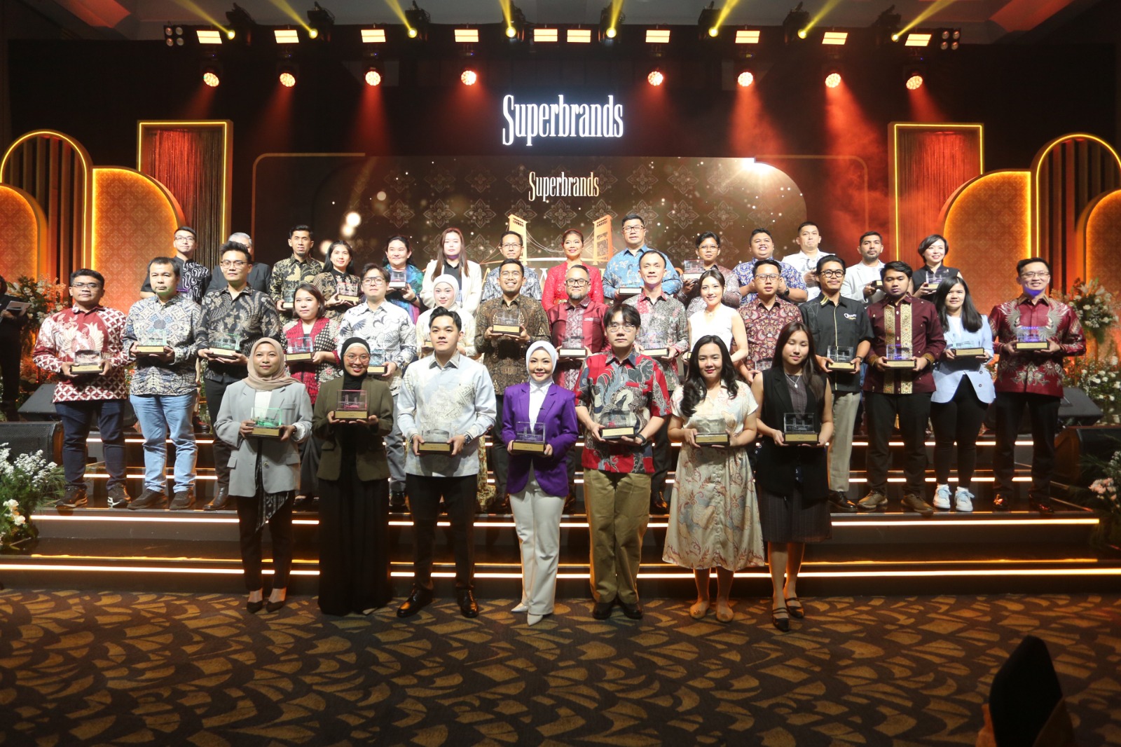Federal Oil Superbrands Award